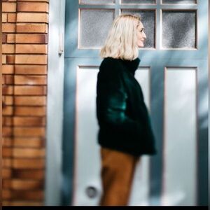 Zara Velvet puffer/bomber jacket in green